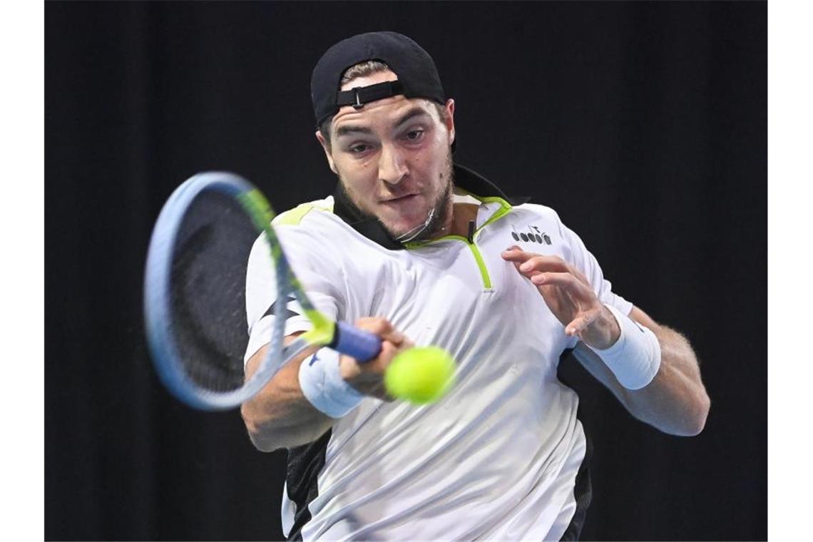 Davis-Cup-Endrunde: Tennis-Team fordert Djokovic heraus Die deutsche Nummer eins im Davis-Cup-Team: Jan-Lennard Struff. Foto: Laurie Dieffembacq/BELGA/dpa