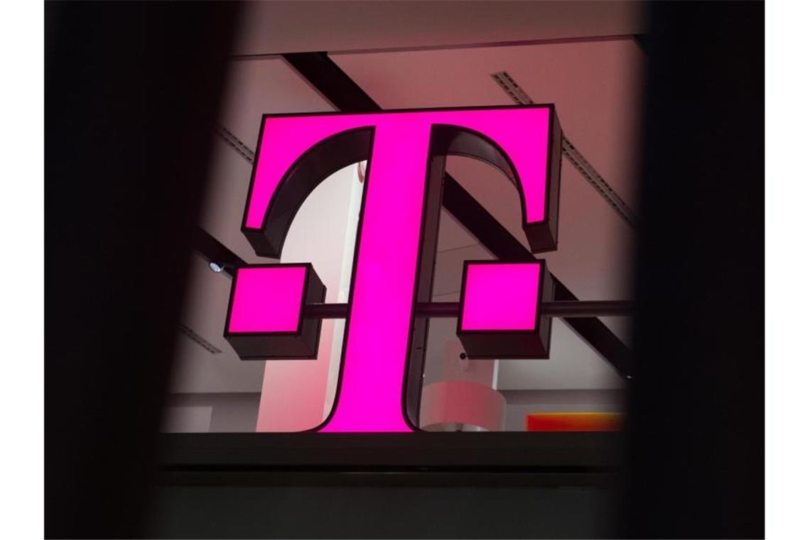 Deutsche Telekom steigt in den Markt mit Cloud-Telefonie ein Die Deutsche Telekom steigt in den Markt mit Cloud-Telefonie ein. Foto: Rainer Jensen/dpa