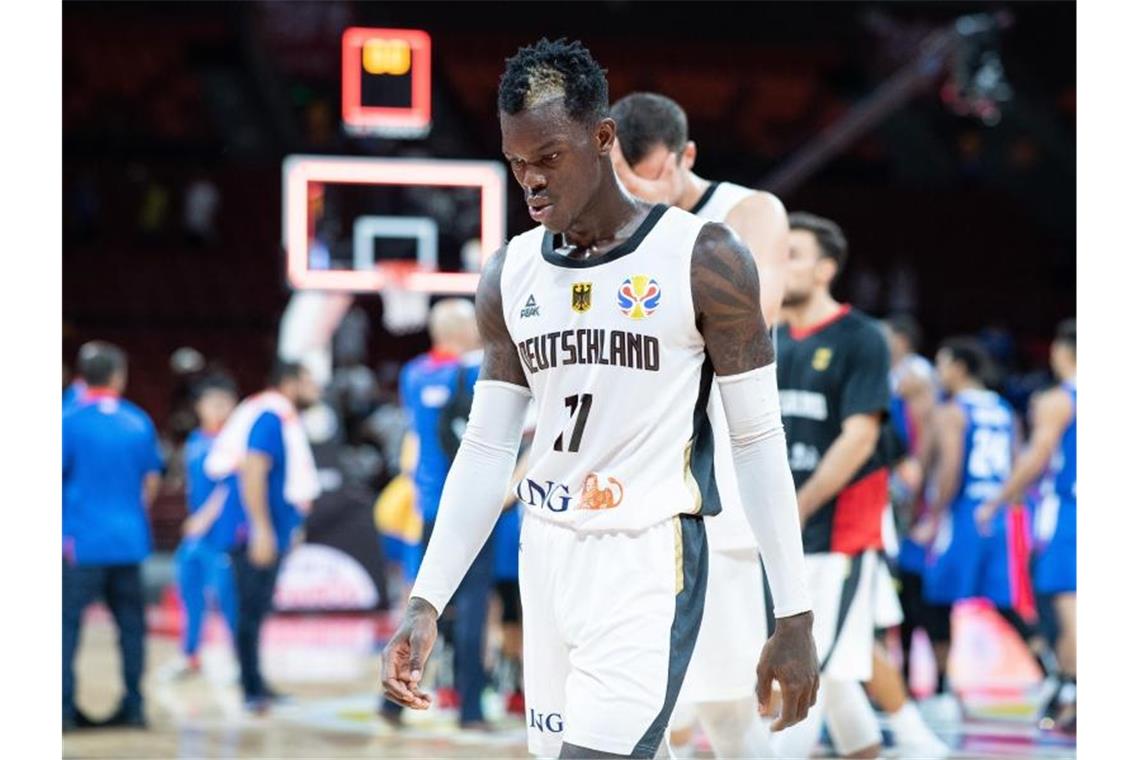 „Selbstkritik“ gefordert: Macher für WM-Konsequenzen Die deutschen Basketballer um Dennis Schröder hatten bei der WM die Zwischenrunde verpasst. Foto: Swen Pförtner