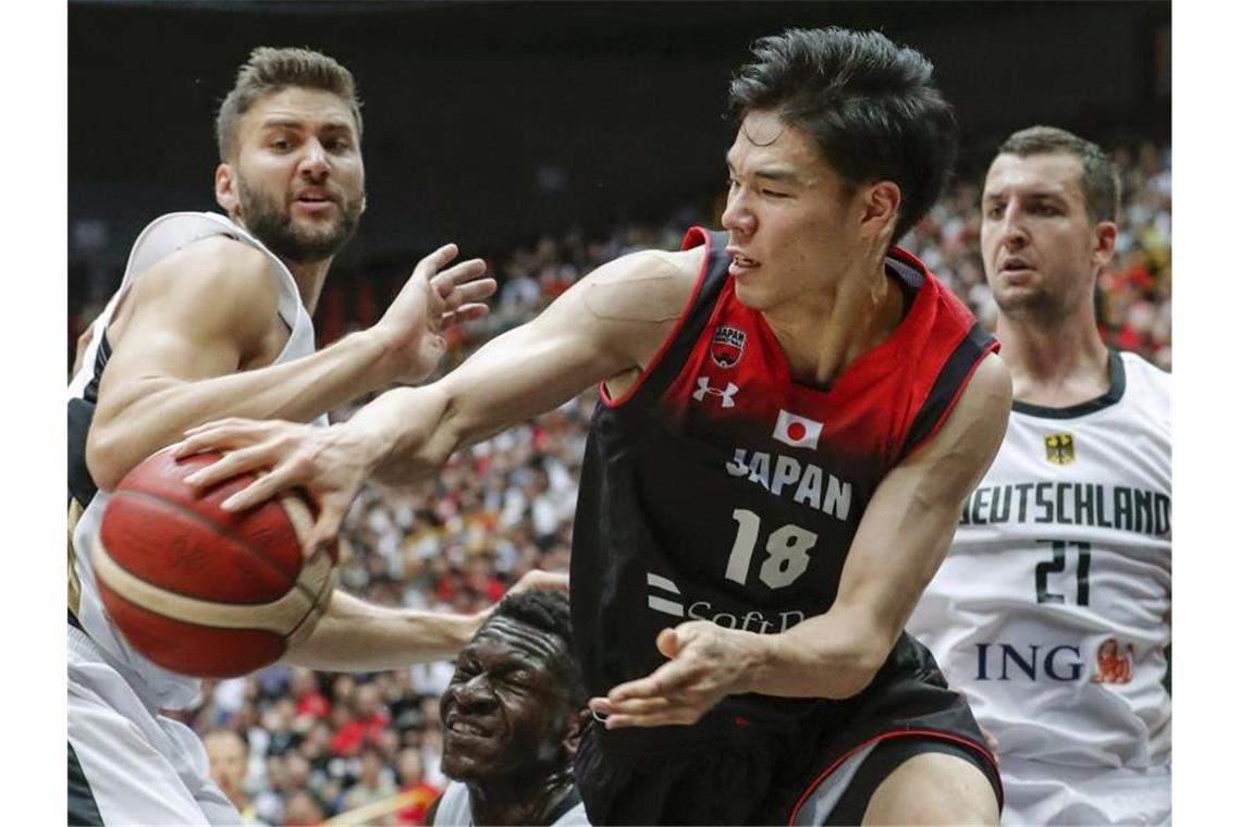Basketballer mit Stimmungsdämpfer nach China Die deutschen Basketballer unterlagen Japan mit 83:86. Foto: kyodo