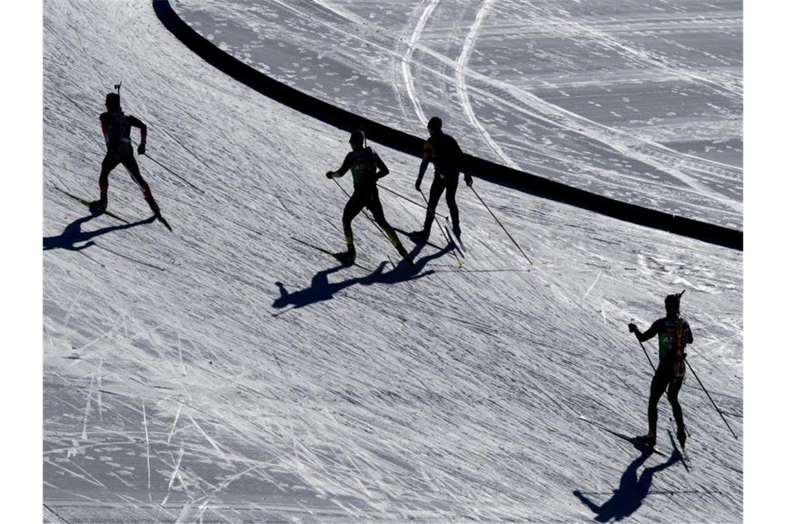 Die deutschen Biathleten hoffen mit ihren Staffeln in Antholz auf weitere WM-Medaillen. Foto: Hendrik Schmidt/dpa