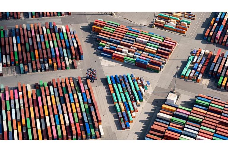 Die deutschen Exporteure stehen auf den Weltmärkten unter Druck. (Archivbild)