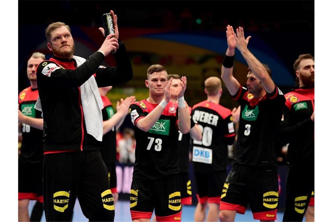 Die deutschen Handballer wollen sich nach der Niederlage gegen Kroatien im Prestige-Duell mit Österreich keine Blöße geben. Foto: Robert Michael/dpa-Zentralbild/dpa