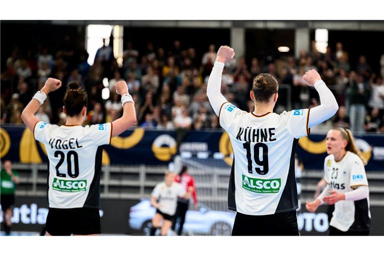 Die deutschen Handballerinnen haben mit einem Sieg gegen Slowenien vorzeitig das EM-Ticket gelöst.