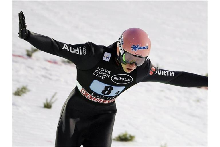 Die deutschen Skispringer um Karl Geiger setzten sich in Finnland durch. Foto: Markku Ulander/Lehtikuva/dpa