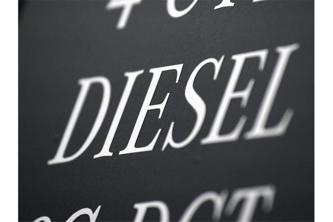 Immer mehr „Dieselklagen“ gegen Daimler in Stuttgart „Die Dieselverfahren nehmen weiter dramatisch zu“. Foto: Uli Deck/dpa