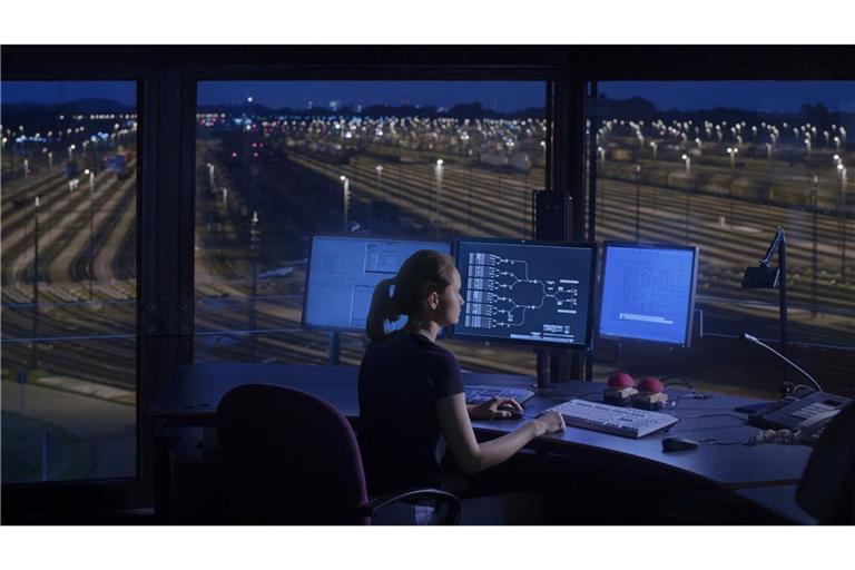 Die Digitalisierung des Bahnbetriebs bringt mehr Effizienz in allen Bereichen. Vor allem der Güterverkehr profitiert von höherer Kapazitäten auf den Strecken. (Archivbild)