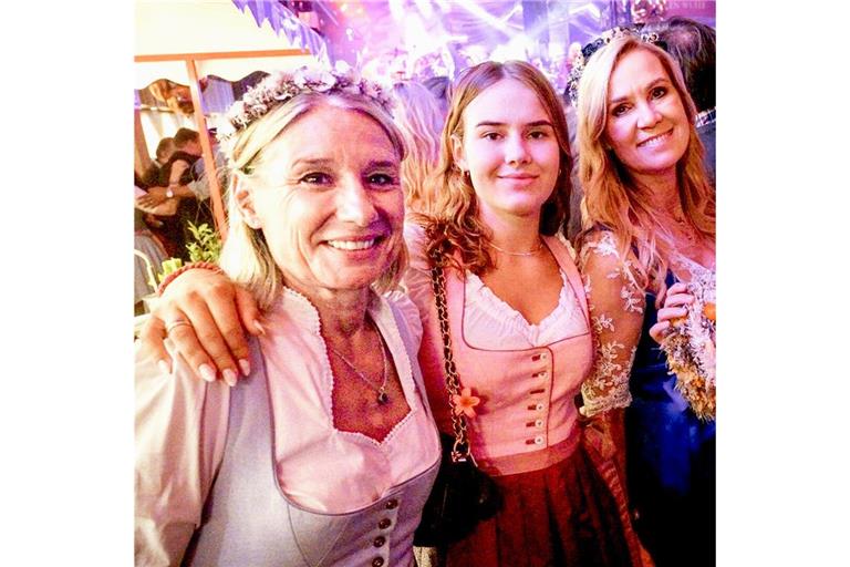 Die Dirndl-Zeit beginnt.