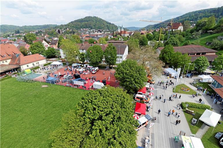 Die drei städtischen Hallen und das Gelände dazwischen in der Nähe des Murrhardter Stadtgartens sind am Wochenende ein Schaufenster in puncto regionale Wirtschafts- und Schaffenskraft. Fotos: Jörg Fiedler