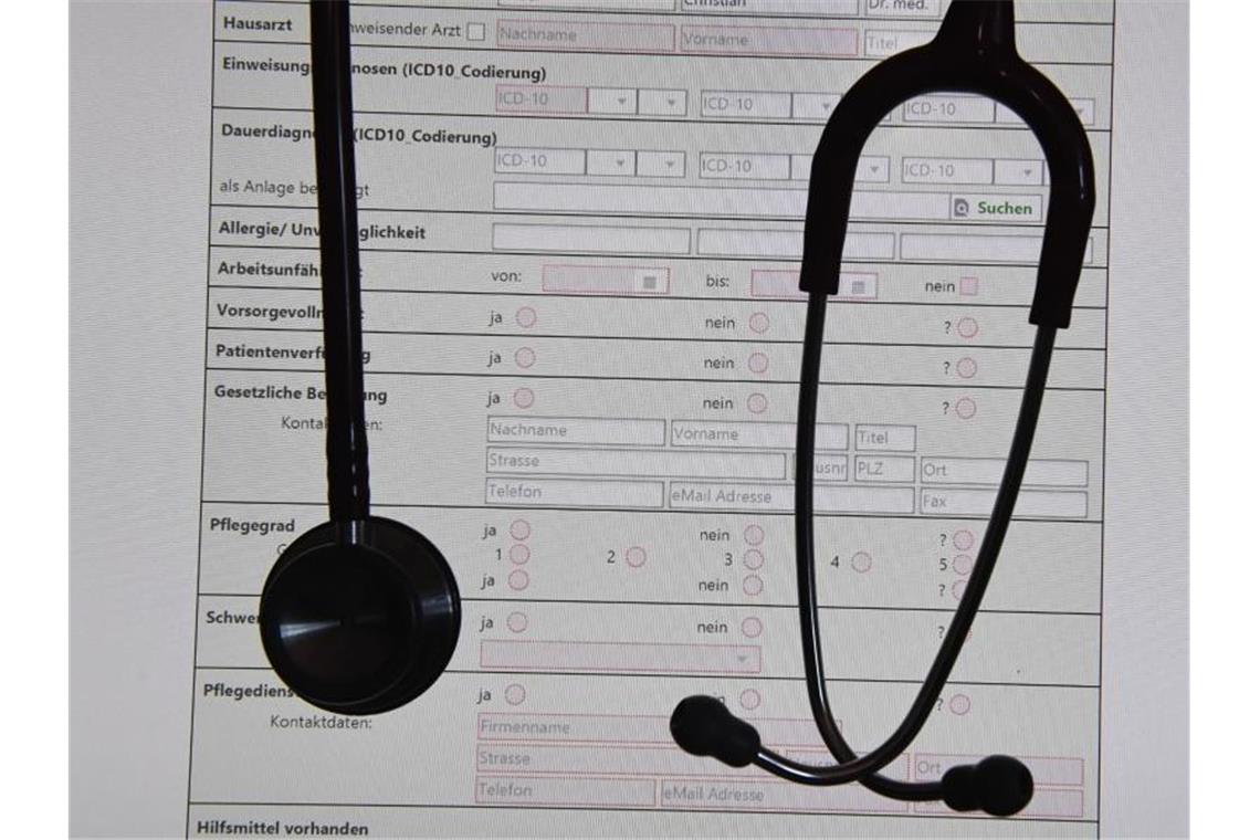 Mehr Schub für die E-Patientenakten Die E-Akte für 73 Millionen gesetzlich Versicherte war am 1. Januar 2021 mit einer Testphase gestartet. Foto: Stefan Sauer/dpa