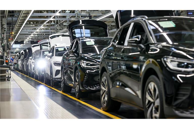 Die E-Auto-Produktion in Zwickau wird im Oktober für eine Woche ruhen. (Archivbild)