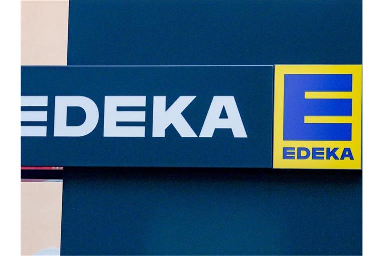 Die Edeka-Gruppe ist Deutschlands größter Lebensmittelhändler. Foto: Jens Kalaene/dpa-Zentralbild/dpa