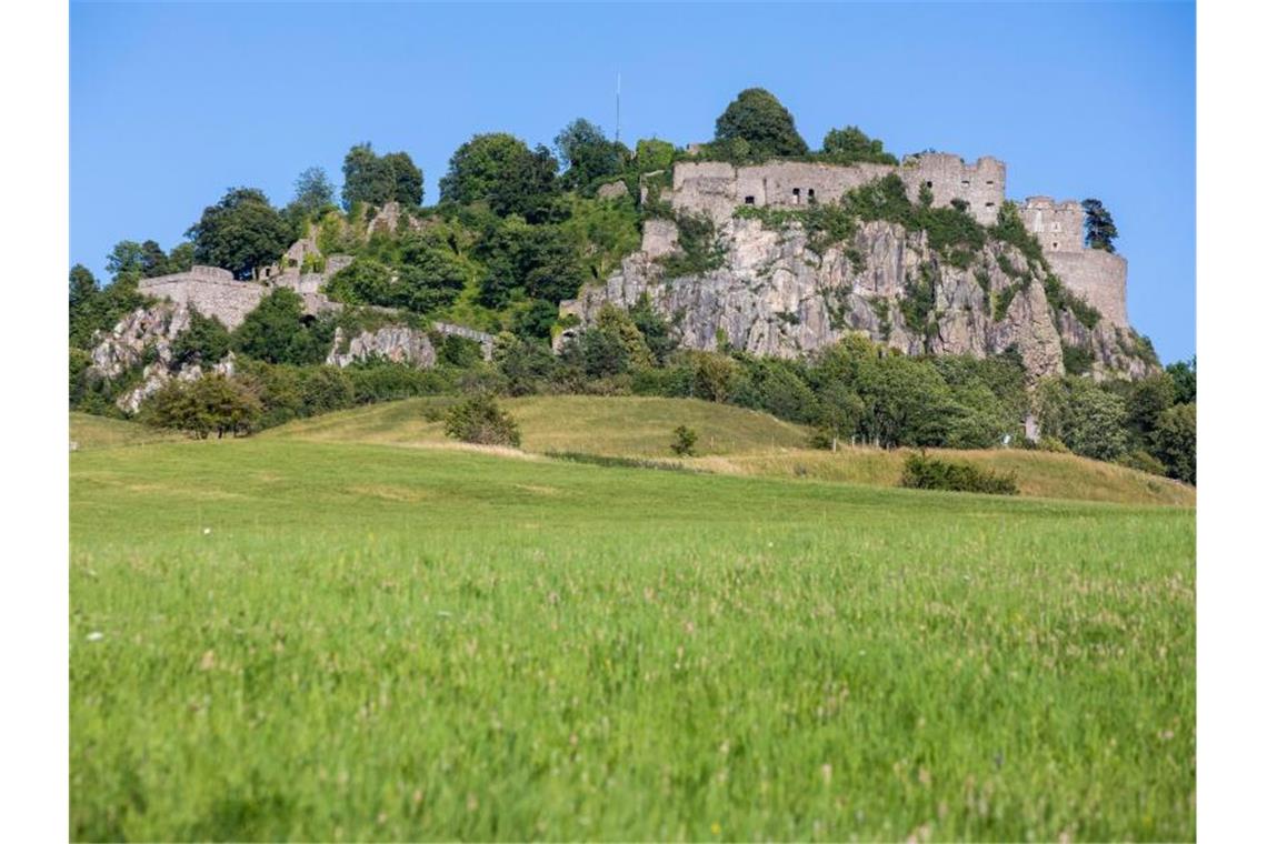 H wie Hohentwiel: Größte Festungsruine im Südwesten Die ehemalige Festung Hohentwiel. Foto: Philipp von Ditfurth/dpa/Archivbild