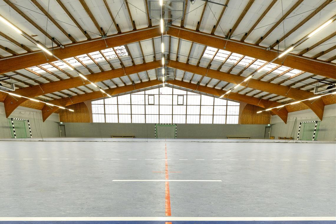 Mehr Platz für Sport in Oppenweiler Die ehemalige Tennishalle in den Murrwiesen wurde 2022 als Interimslösung während der Bauzeit der neuen Halle in Backnang hergerichtet. Archivfoto: Alexander Becher