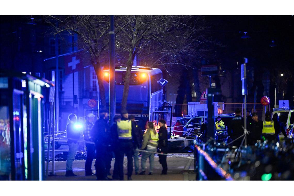 Die Einsatzkräfte waren mit einem Großaufgebot vor Ort.