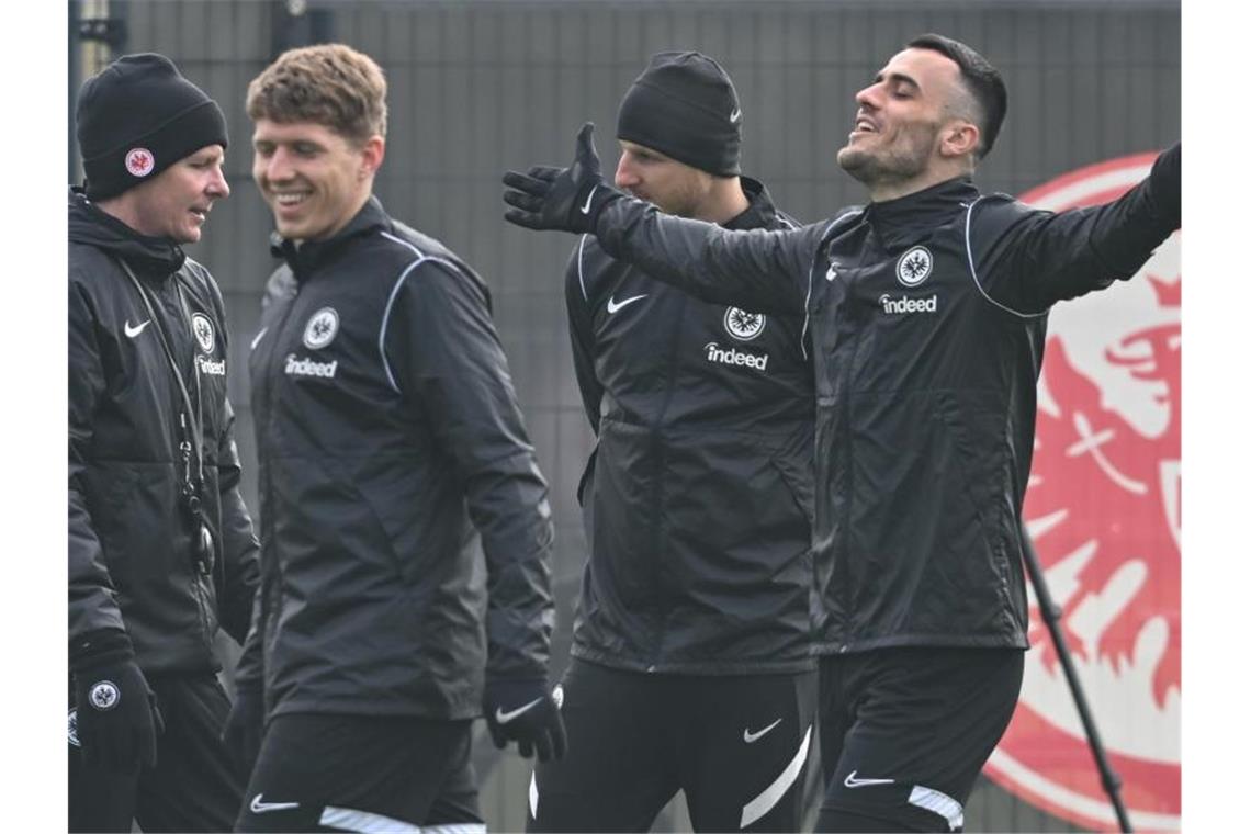 Frankfurt und Leverkusen wollen Europa-Reise fortsetzen Die Eintracht geht zuversichtlich in das Rückspiel gegen Betis. Foto: Arne Dedert/dpa