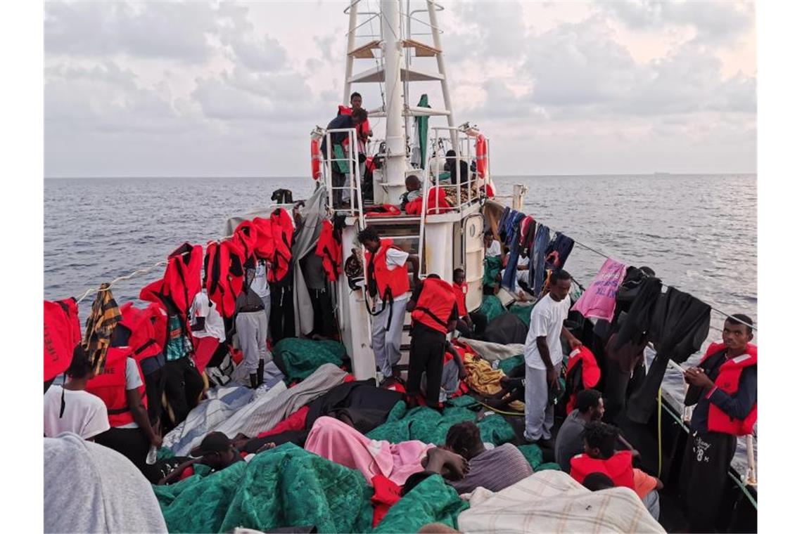Rettungsschiffe „Eleonore“ und „Mare Jonio“ dürfen anlegen Die „Eleonore“ hatte die Migranten am 26.08.2019 vor der libyschen Küste aufgenommen. Foto: Johannes Filous