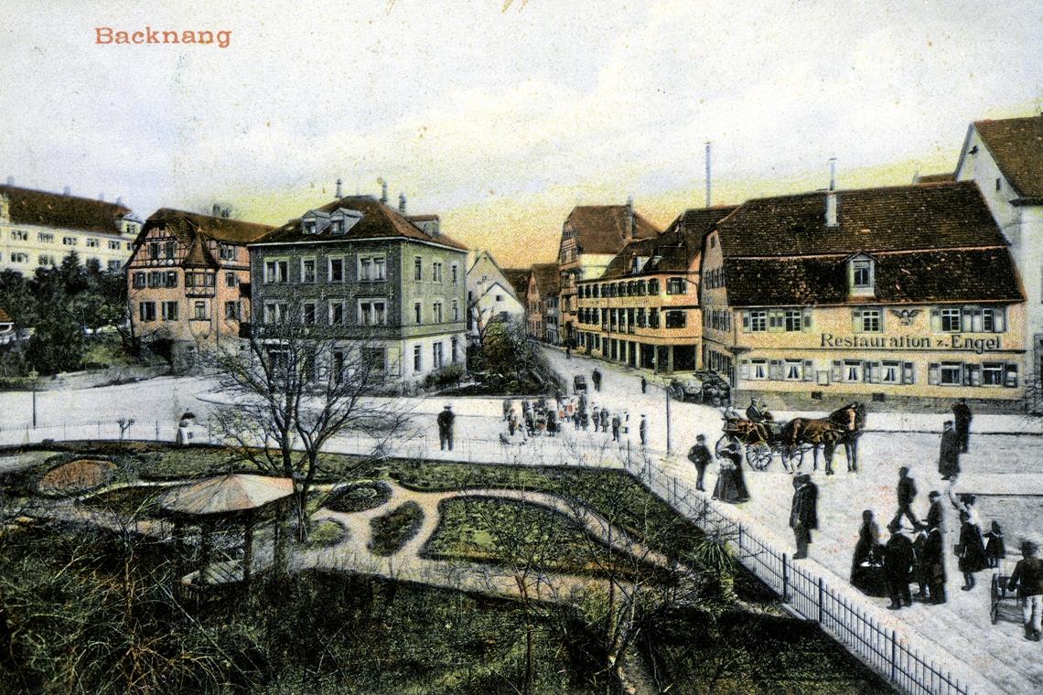 Die „Engelkreuzung“ mit der Restauration Engel und dem Möbelhaus Sorg um 1900. Repros: P. Wolf