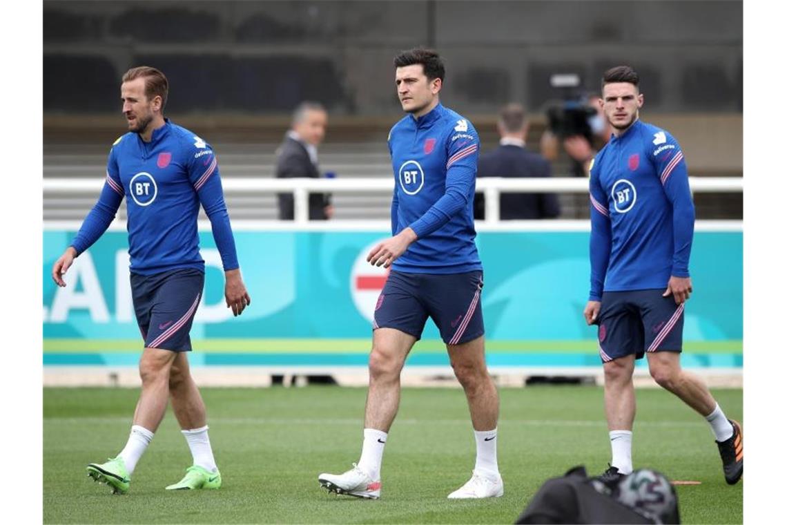 Die Engländer um Harry Kane, Harry Maguire und Declan Rice (l-r) träumen vom EM-Titel. Foto: Nick Potts/PA Wire/dpa