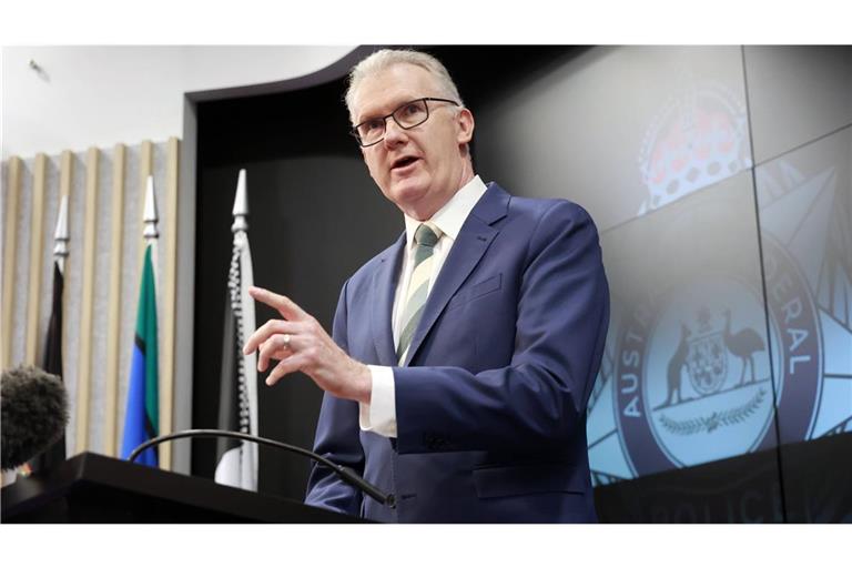 Die Entscheidung von Innenminister Tony Burke basiere auf der Einschätzung, dass Yahoods Social-Media-Posts Hass gegen Muslime und den Islam schürten (Archivbild).