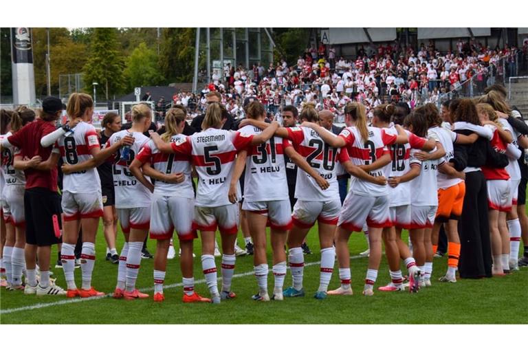Die Enttäuschung war bei den VfB-Fußballerinnen nach der 0:2-Heimniederlage gegen den VfL Wolfsburg groß.