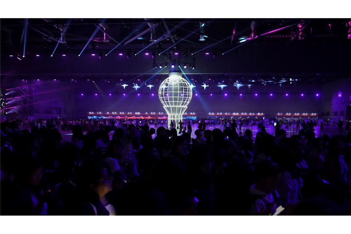 Die Erkennungsfarbe der K-Pop-Band: Lila. (Archiv)