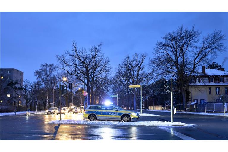 Die Ermittlungen zu dem Brandanschlag in Berlin liegen noch bei der Polizei