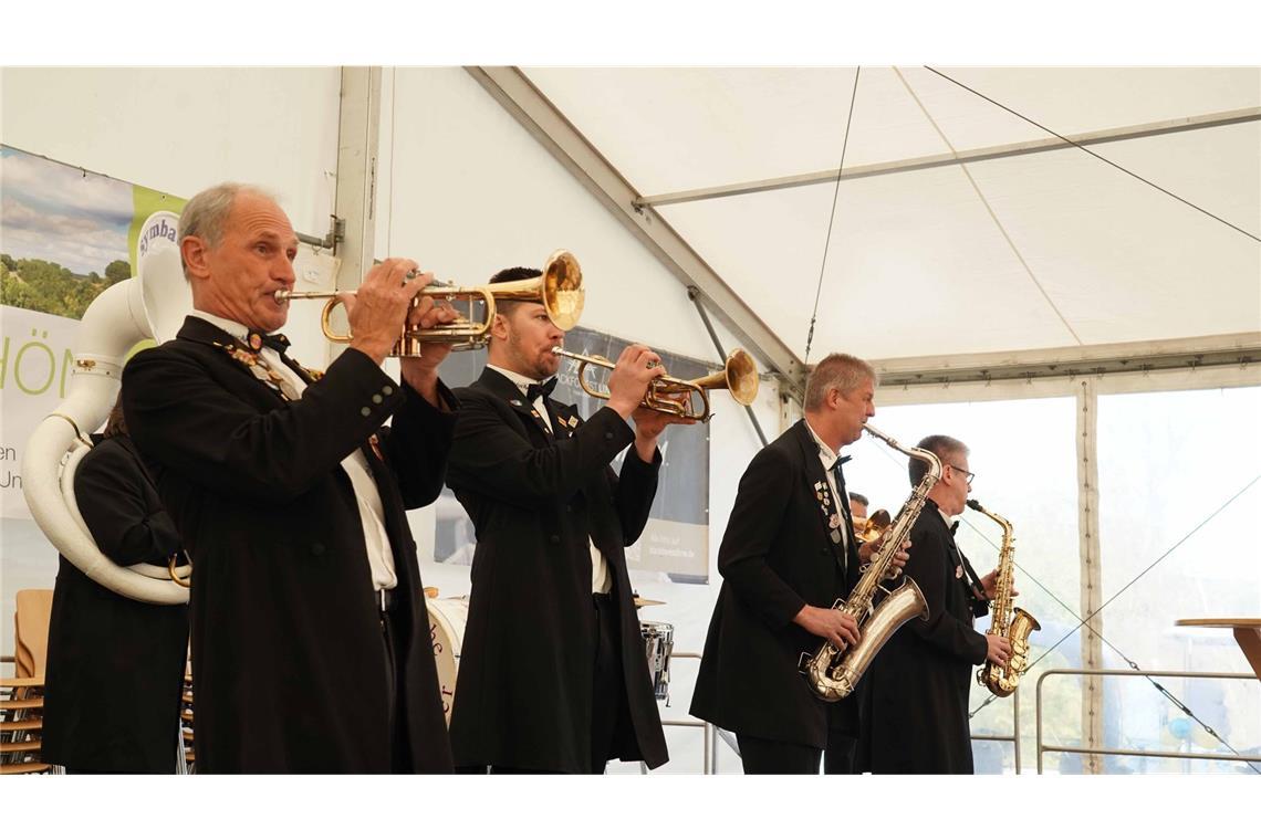 Die Eröffnungsfeier dauert das ganze Wochenende über.