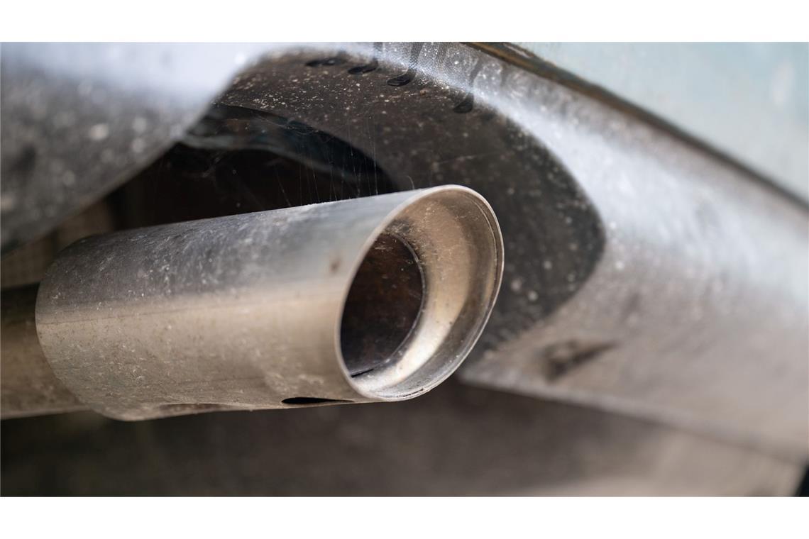 Die EU-Kommission hat die Pläne für ein striktes Verbrenner-Aus angepasst.