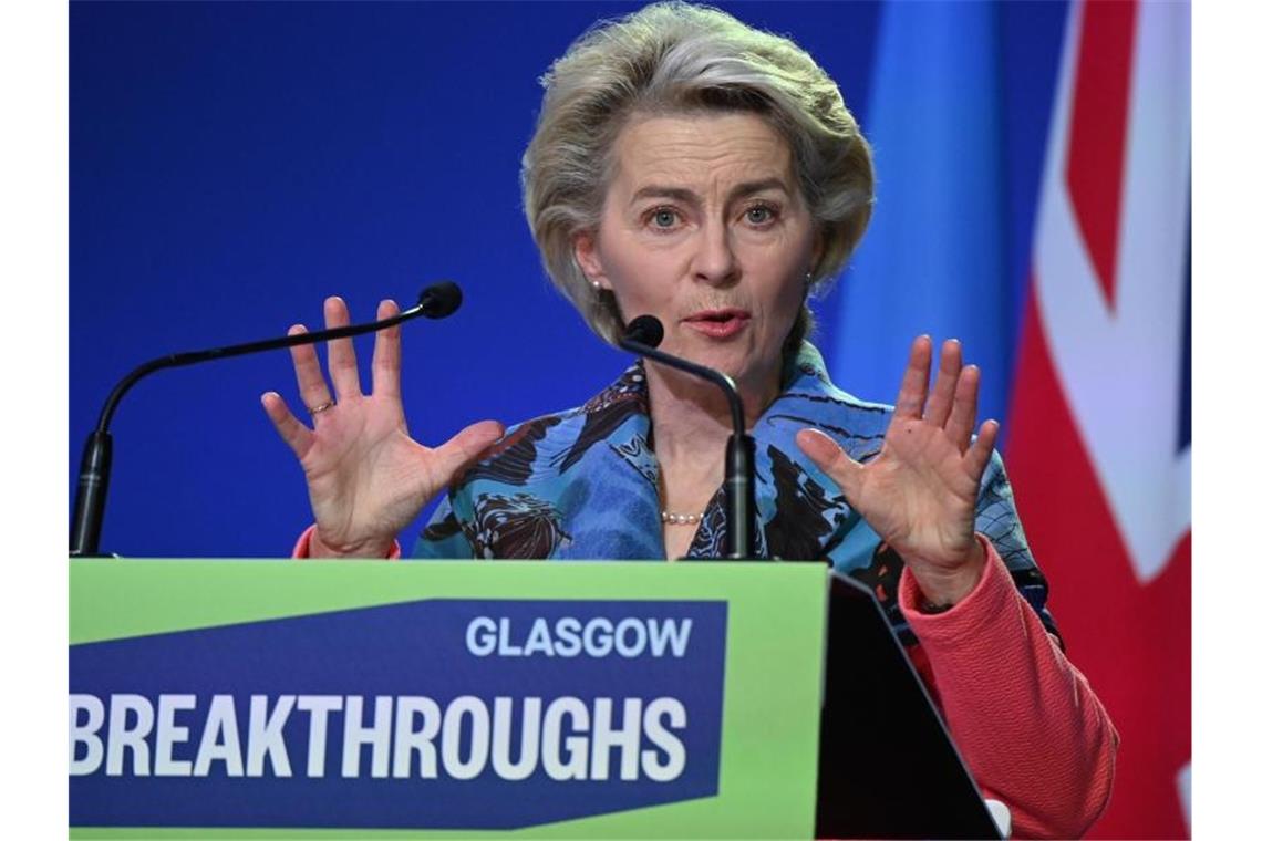 Flüge mit Folgen: Empörung über von der Leyen und Johnson