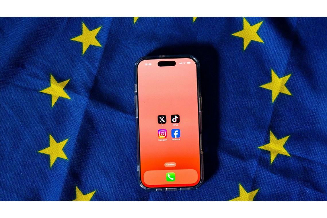 Die EU spielt bei der Debatte um ein mögliches Social-Media-Verbot für Kinder eine wichtige Rolle. (Symbolbild)