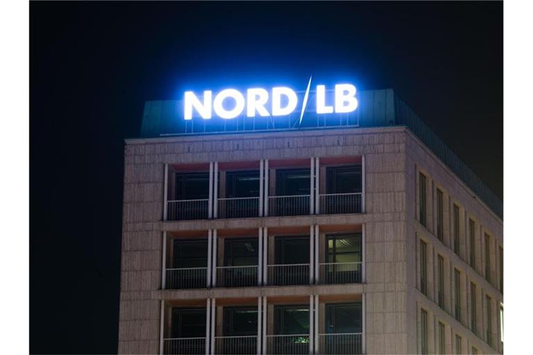 Die EU-Wettbewerbshüter haben die milliardenschwere Rettung der Norddeutschen Landesbank genehmigt. Foto: Julian Stratenschulte/dpa