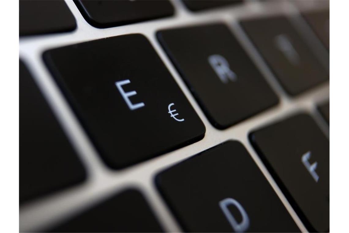 Die Europäische Zentralbank hat eine Untersuchungsphase für einen digitalen Euro gestartet. Foto: Karl-Josef Hildenbrand/dpa