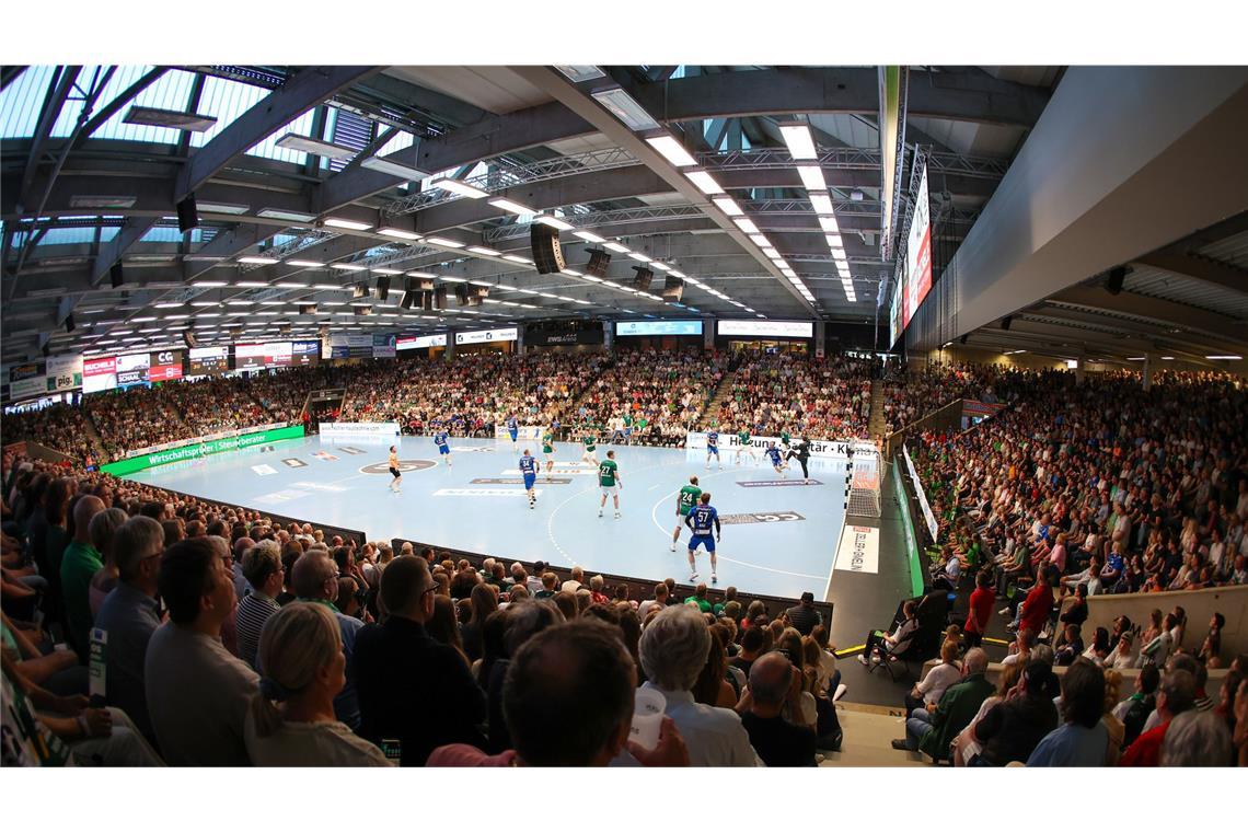 Die EWS-Arena war mit 5600 Zuschauern ausverkauft.