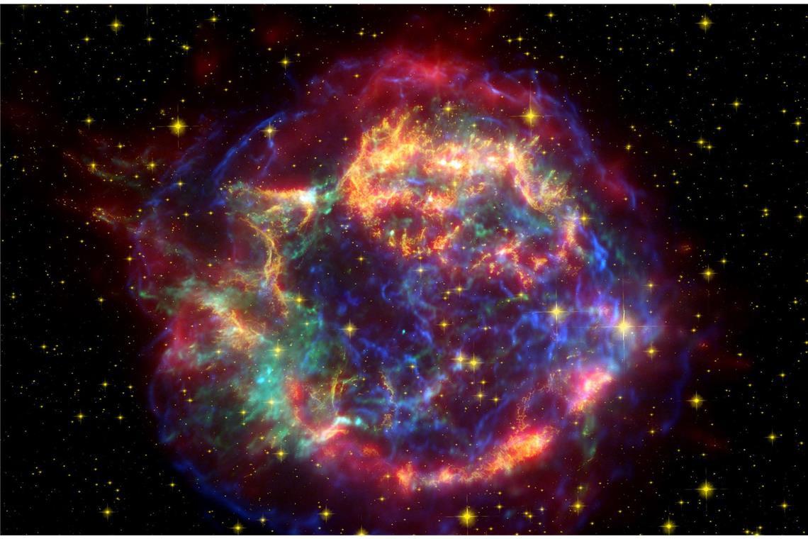 Woher kommt der Mensch? Eine Spurensuche im Kosmos Die Explosionswolke einer Supernova, die vor 300 Jahren am irdischen Himmel aufgeflammt und heute als Cassiopeia A bekannt ist.