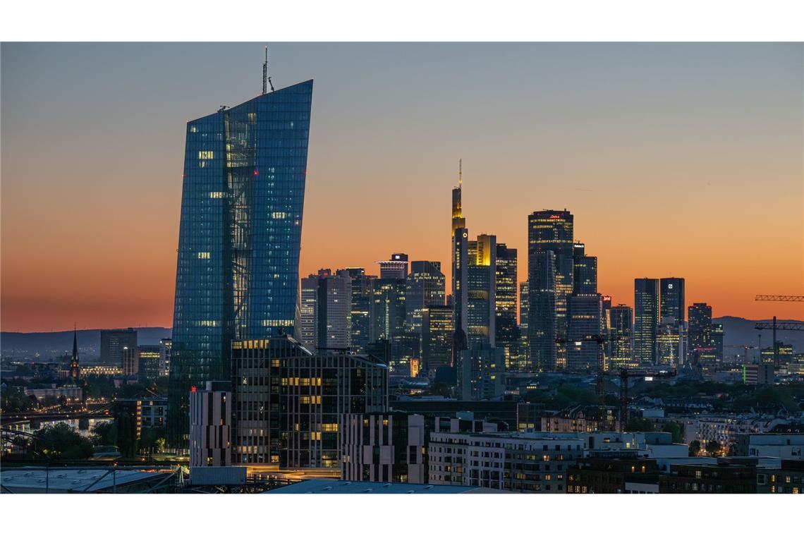 Die EZB beaufsichtigt die größten Banken im Euroraum. (Archivbild)