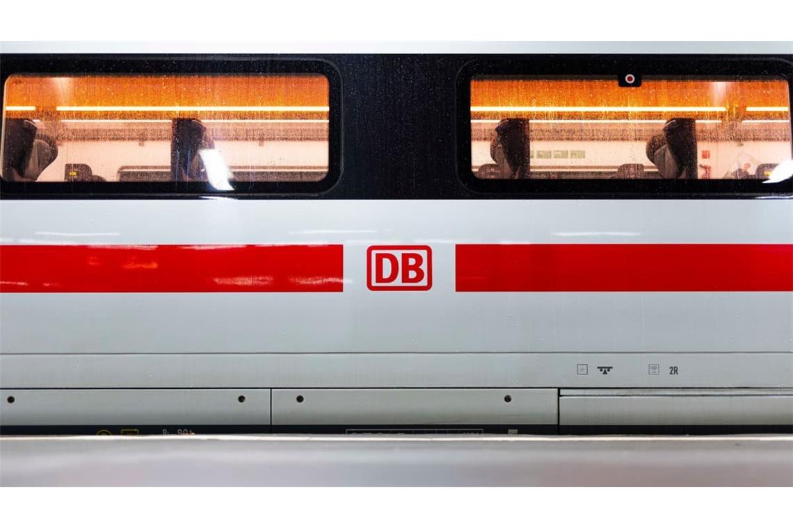 Die Fahrgäste, die in Fulda aussteigen wollten, mussten mit dem Regionalzug an ihr Ziel gelangen.
