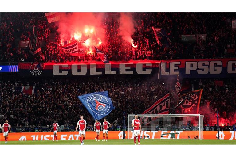 Die Fans von PSG feiern den Einzug ins Finale der Champions League.