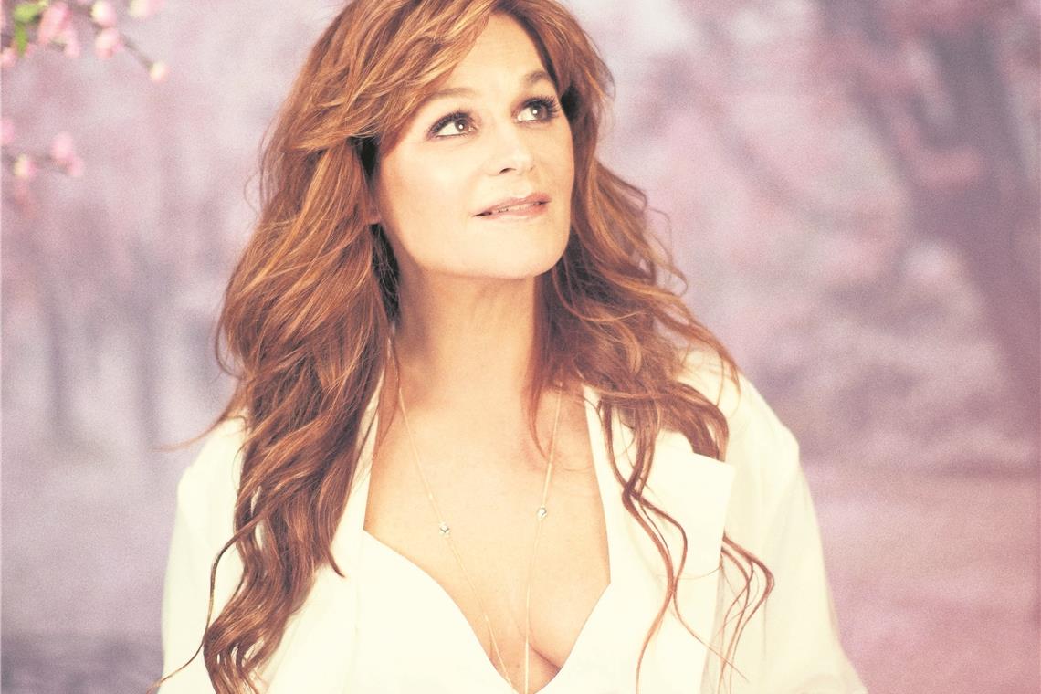 Große Vorfreude auf die Sommer-Open-Airs in Aspach Die Fans von Sängerin Andrea Berg fiebern einem heißen Konzertsommer 2019 entgegen. Foto: Ferber Marketing