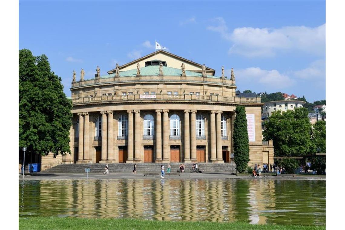 Die Fassade der Opernhauses Stuttgart. Foto: Bernd Weissbrod/dpa/Archivbild