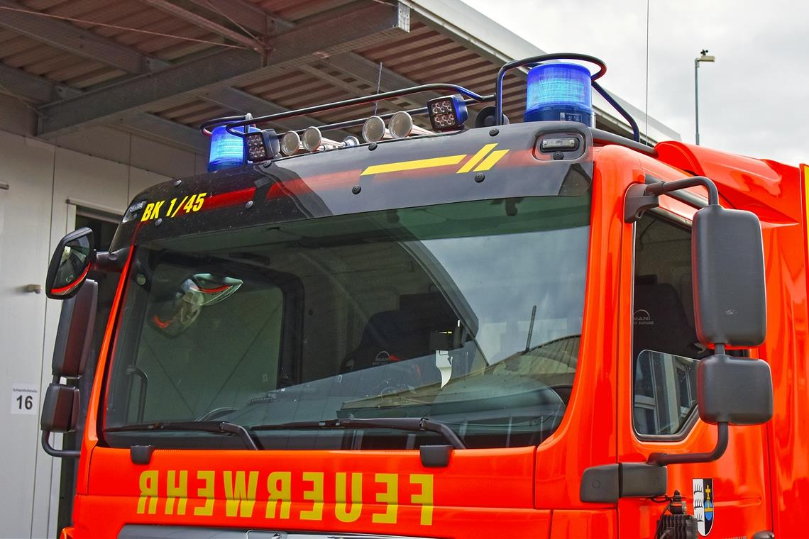 Feuerwehr löscht Küchenbrand