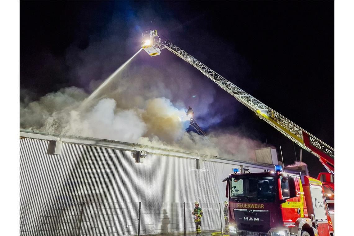 Die Feuerwehr im Einsatz in der Kehler Disco.
