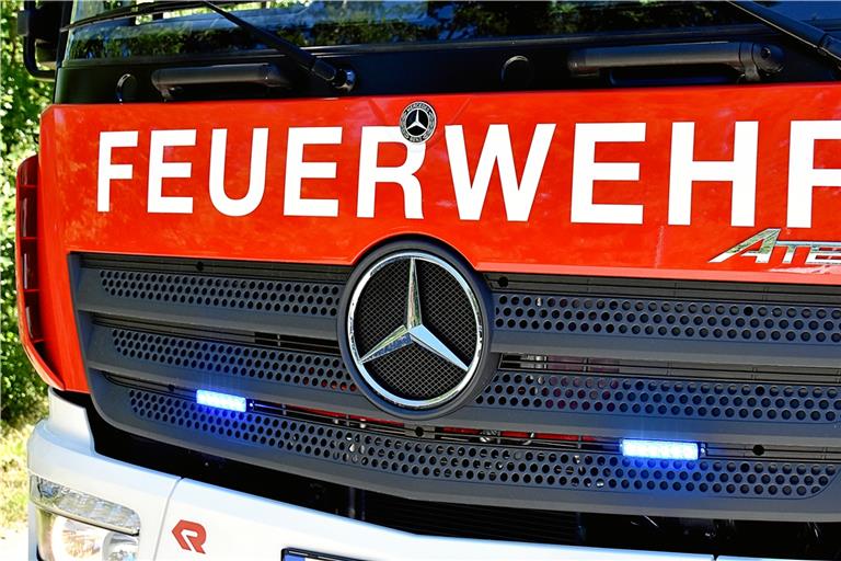 Die Feuerwehr löschte den Brand frühzeitig. Symbolbild: Tobias Sellmaier