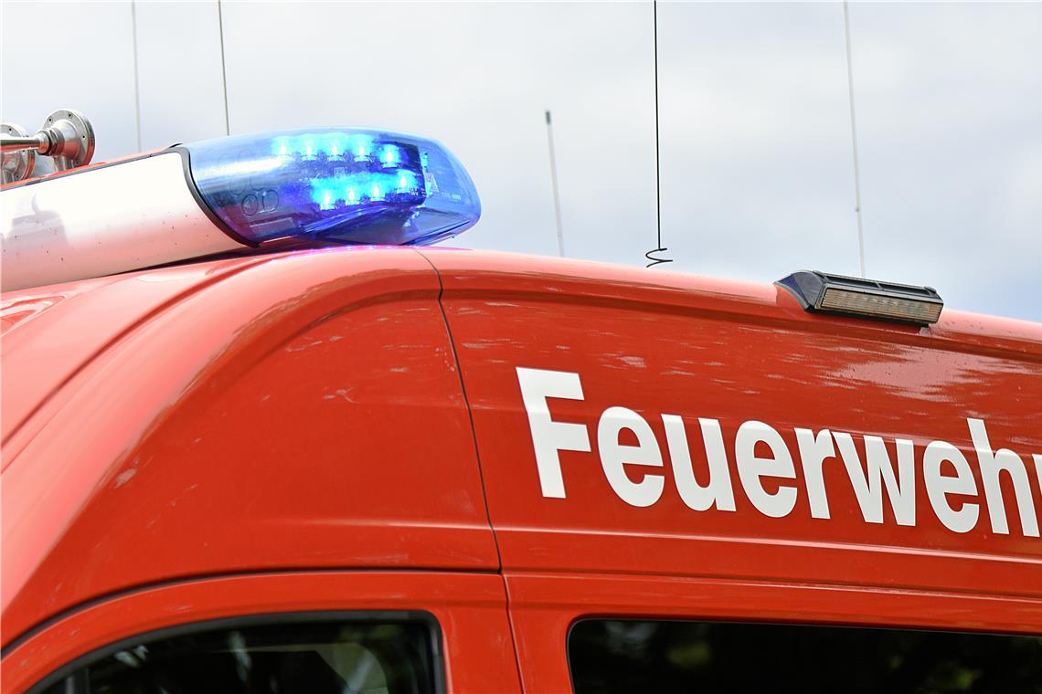 Wohnungsbrand in Murrhardter Mehrfamilienhaus Die Feuerwehr war mit 31 Einsatzkräften vor Ort. Symbolfoto: Tobias Sellmaier