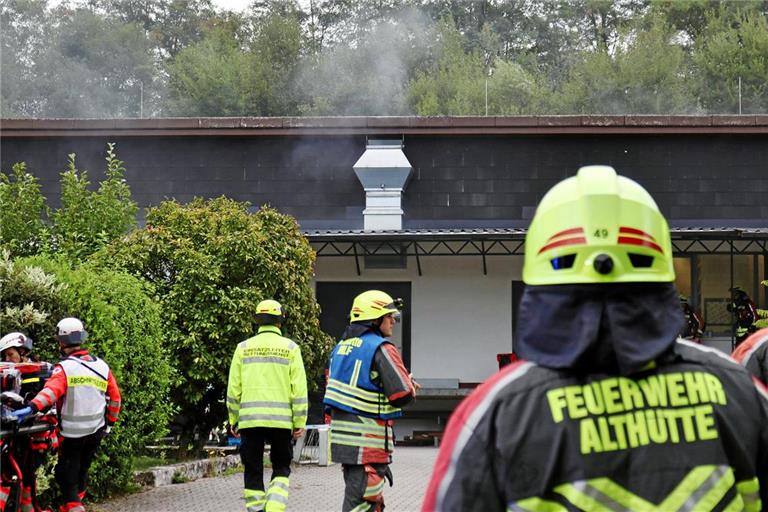 Die Feuerwehr war mit 46 Personen im Einsatz. Foto: 7aktuell.de/Kevin Lermer