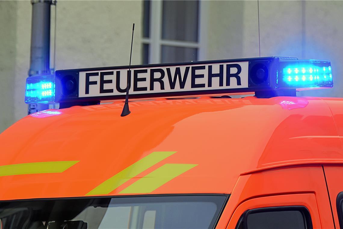 130.000 Euro Schaden nach Brand in Aspach Die Feuerwehr war mit 55 Einsatzkräften vor Ort. Symbolfoto: Tobias Sellmaier