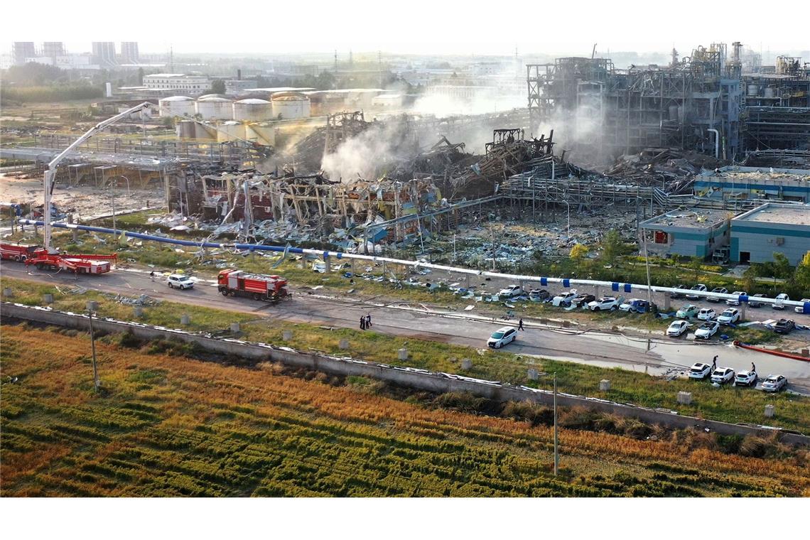 Die Feuerwehr war mit mehr als 200 Helfern vor Ort.