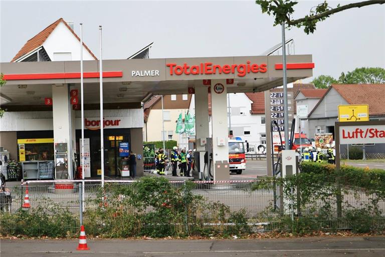 Die Feuerwehr wartet aktuell auf einen Techniker, der die Anlage überprüfen soll. Foto 7aktuell.de/Lermer