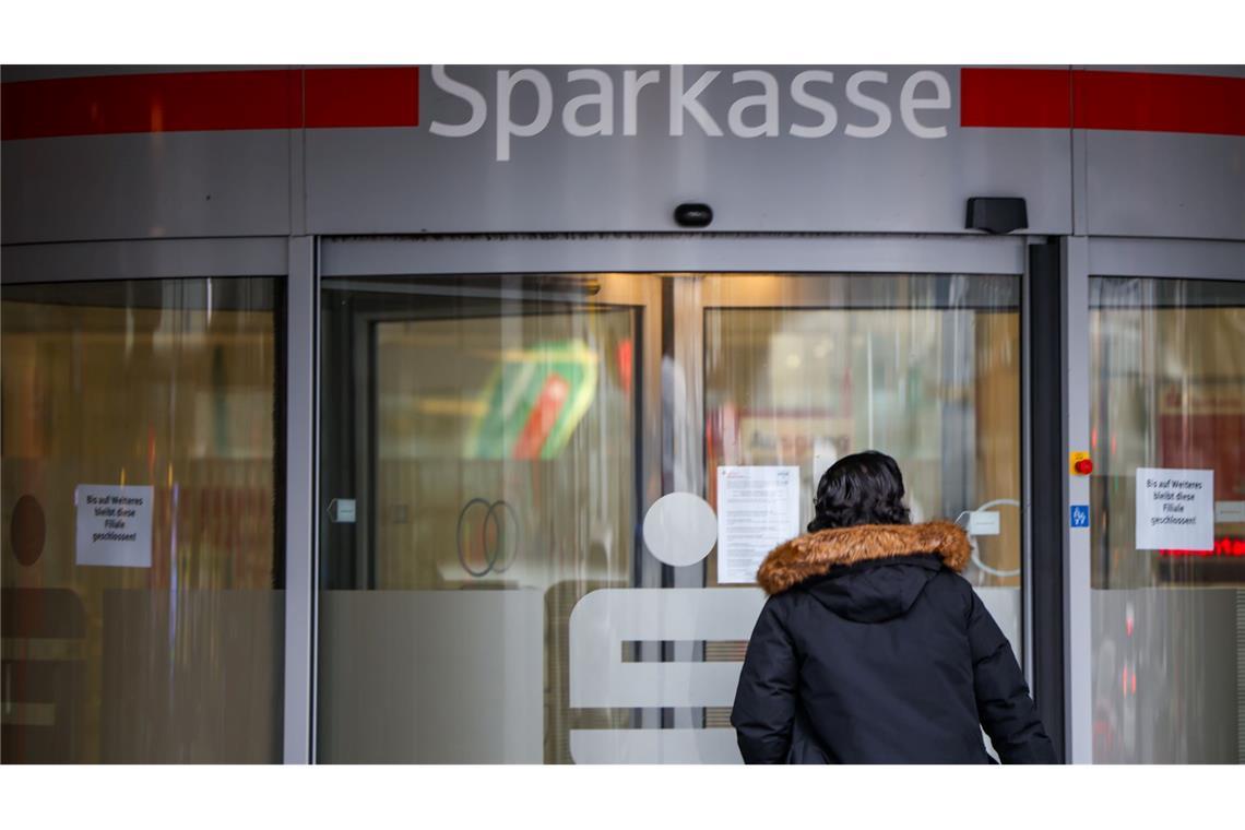 Mühsame Detailarbeit: 230 Ermittler jagen Bank-Einbrecher