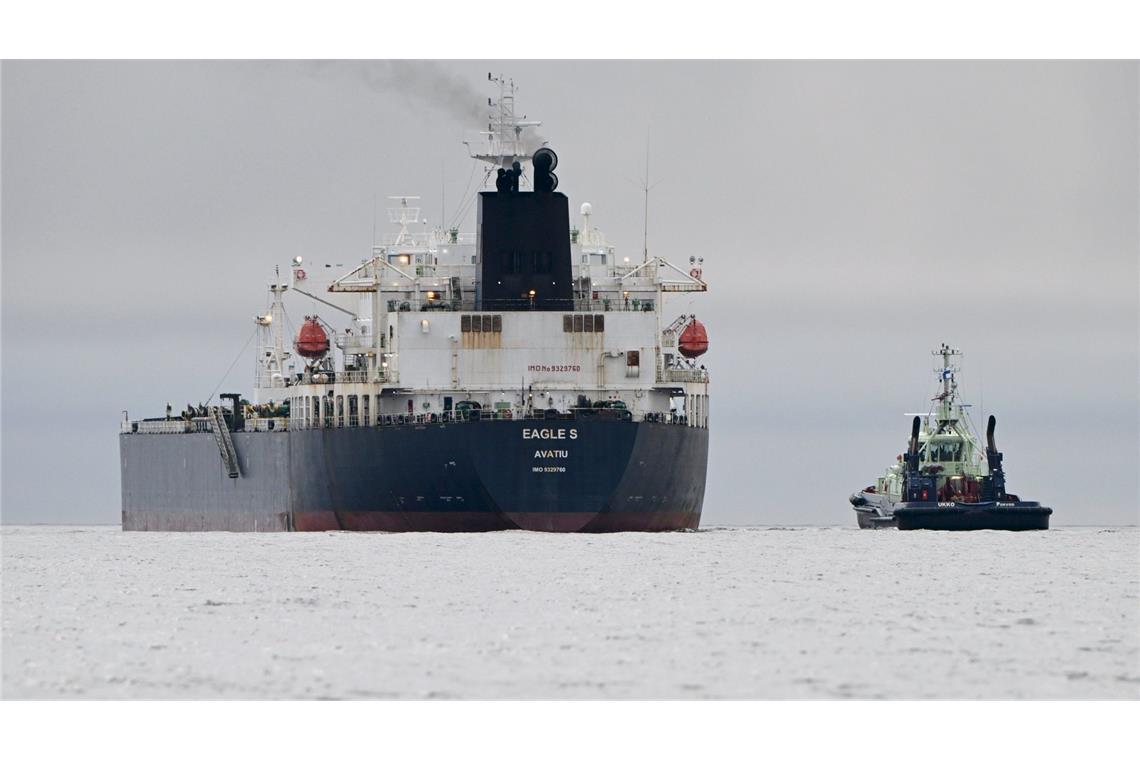 Neuer Sabotage-Verdacht in der Ostsee Die finnischen Ermittler halten seit Dezember die "Eagle S" fest, die nach EU-Einschätzung zur russischen Schattenflotte zählen soll. (Archivbild)